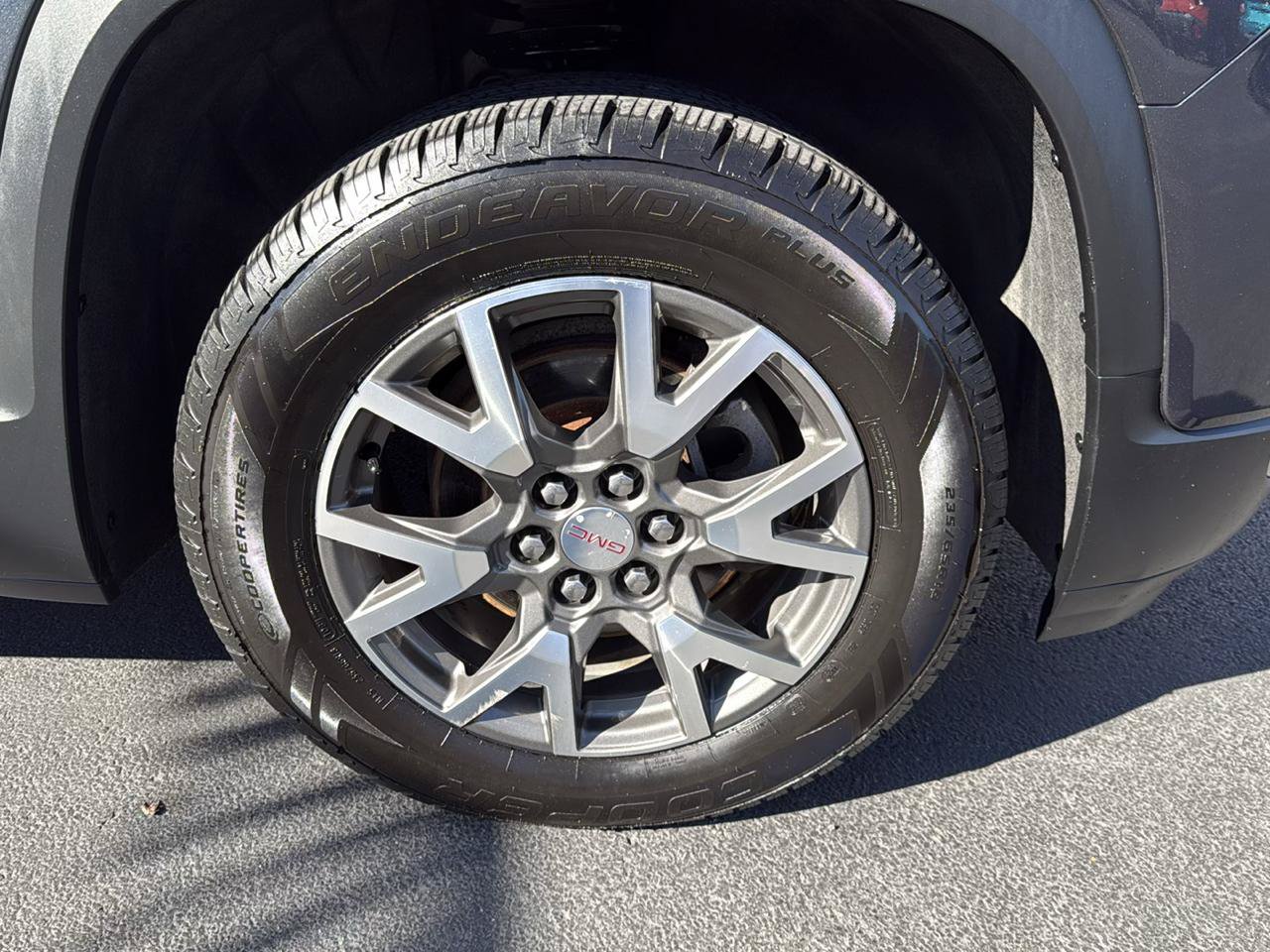 Used 2020 GMC Acadia SLE w/ Driver Convenience Package AWD/4WD image 32