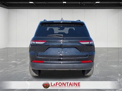 New 2025 Jeep Grand Cherokee Limited w/ Black Appearance Package