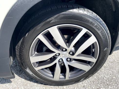 Used 2017 Honda Pilot Elite image 6