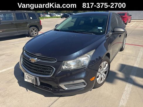 Used 2016 Chevrolet Cruze LS FWD image 1