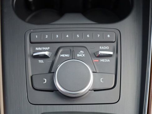 Used 2017 Audi A4 2.0T Premium image 38