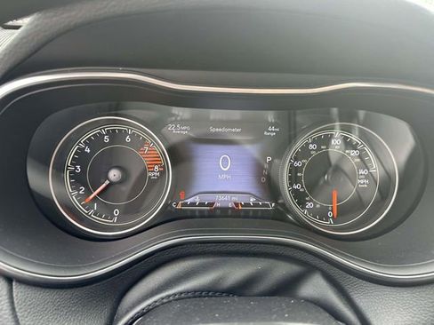 Used 2021 Jeep Cherokee Latitude Lux w/ Sun & Sound Group image 25