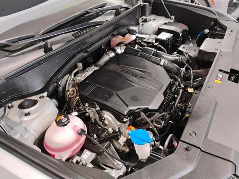 Used 2024 Hyundai Santa Fe SE image 79