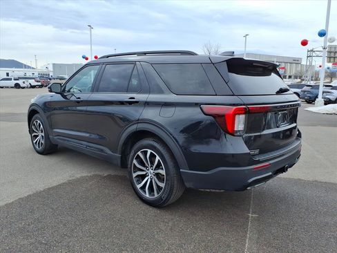 Certified 2025 Ford Explorer ST-Line image 3