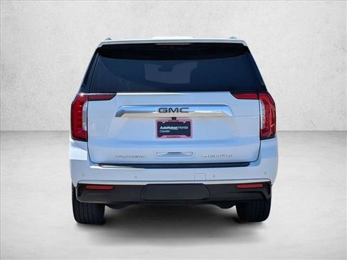 Used 2022 GMC Yukon XL Denali AWD/4WD image 6