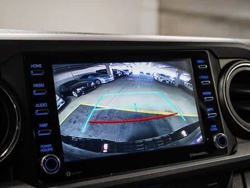 Certified 2023 Toyota Tacoma TRD Off-Road image 25