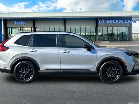 Used 2026 Honda CR-V Sport image 4