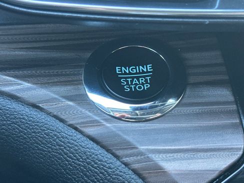 Used 2024 Ford Explorer Limited image 24