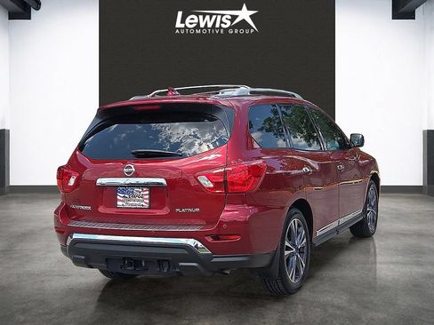 Used 2019 Nissan Pathfinder Platinum FWD image 4