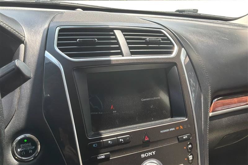 Used 2019 Ford Explorer Platinum AWD/4WD image 29