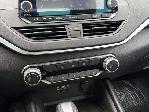 Used 2020 Nissan Altima 2.5 S FWD image 14