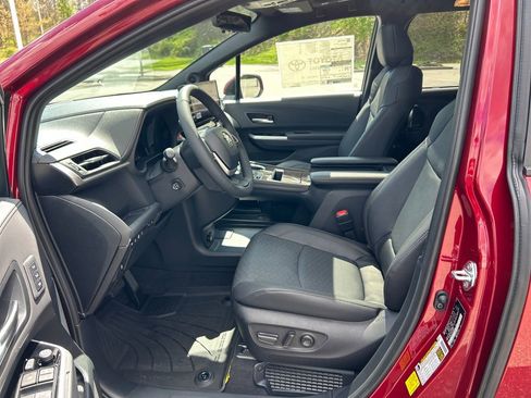 New 2026 Toyota Sienna Platinum AWD/4WD image 17