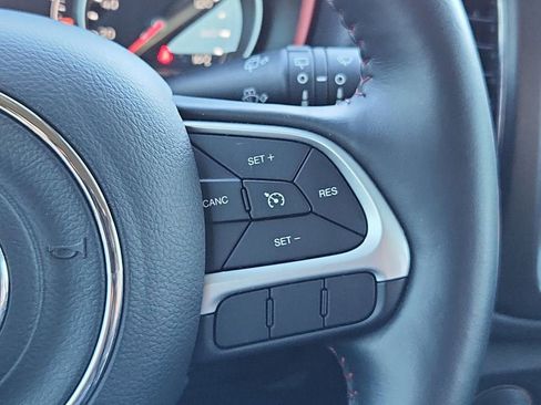 Used 2019 Jeep Compass Trailhawk w/ Cold Weather Group image 24