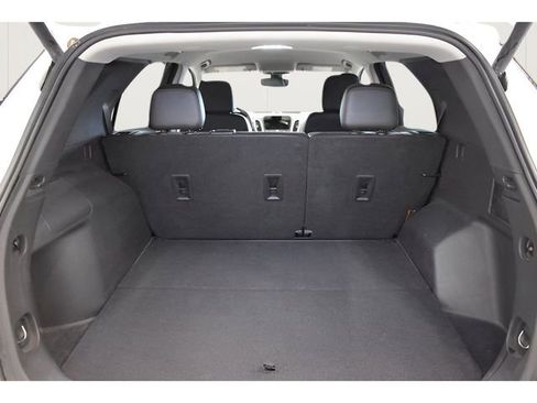 Used 2021 Chevrolet Equinox Premier AWD/4WD image 16