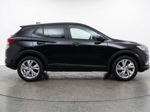 Used 2025 Buick Encore GX Preferred AWD/4WD image 11
