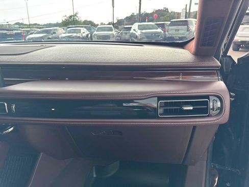Used 2024 Lincoln Aviator Black Label w/ Dynamic Handling Package AWD/4WD image 18