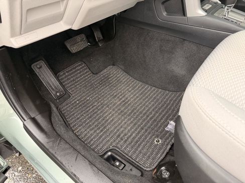 Used 2018 Subaru Forester 2.5i Premium image 17