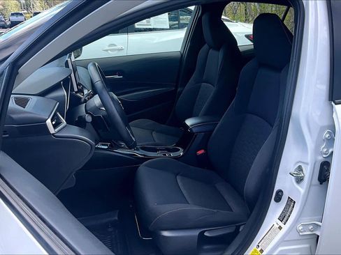 Certified 2024 Toyota Corolla SE w/ SE Package FWD image 9