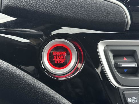 Used 2025 Honda Ridgeline Black Edition image 30