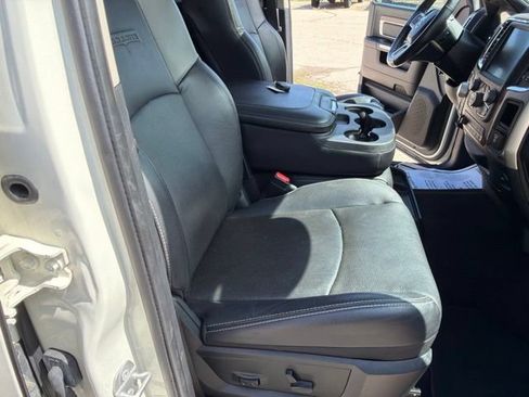 Used 2016 RAM 1500 Laramie w/ Convenience Group AWD/4WD image 28