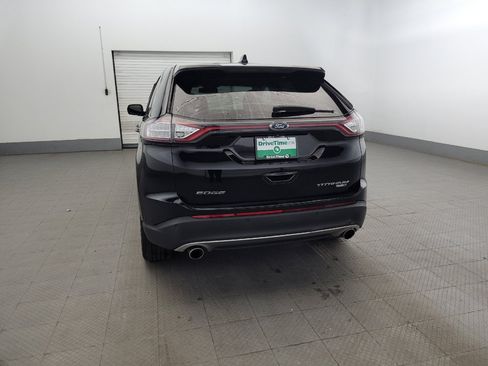 Used 2018 Ford Edge Titanium w/ Equipment Group 302A AWD/4WD image 6