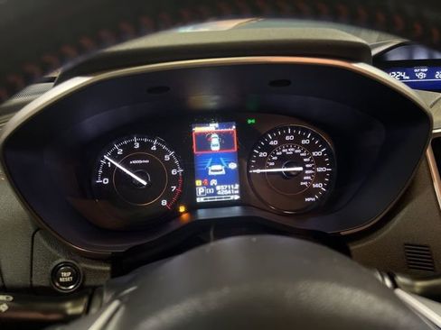 Used 2022 Subaru Crosstrek 2.0i Premium w/ Moonroof Package image 39