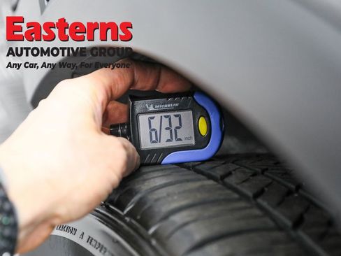 Used 2024 Volkswagen Tiguan Wolfsburg Edition image 27