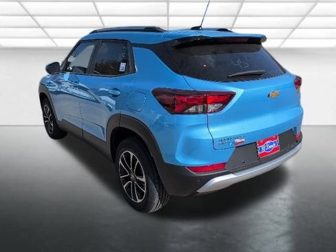New 2026 Chevrolet TrailBlazer LT w/ Convenience Package image 2