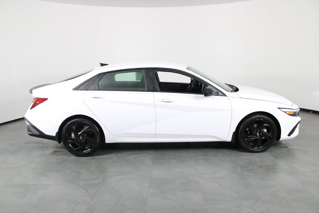 Certified 2026 Hyundai Elantra Sport FWD image 12