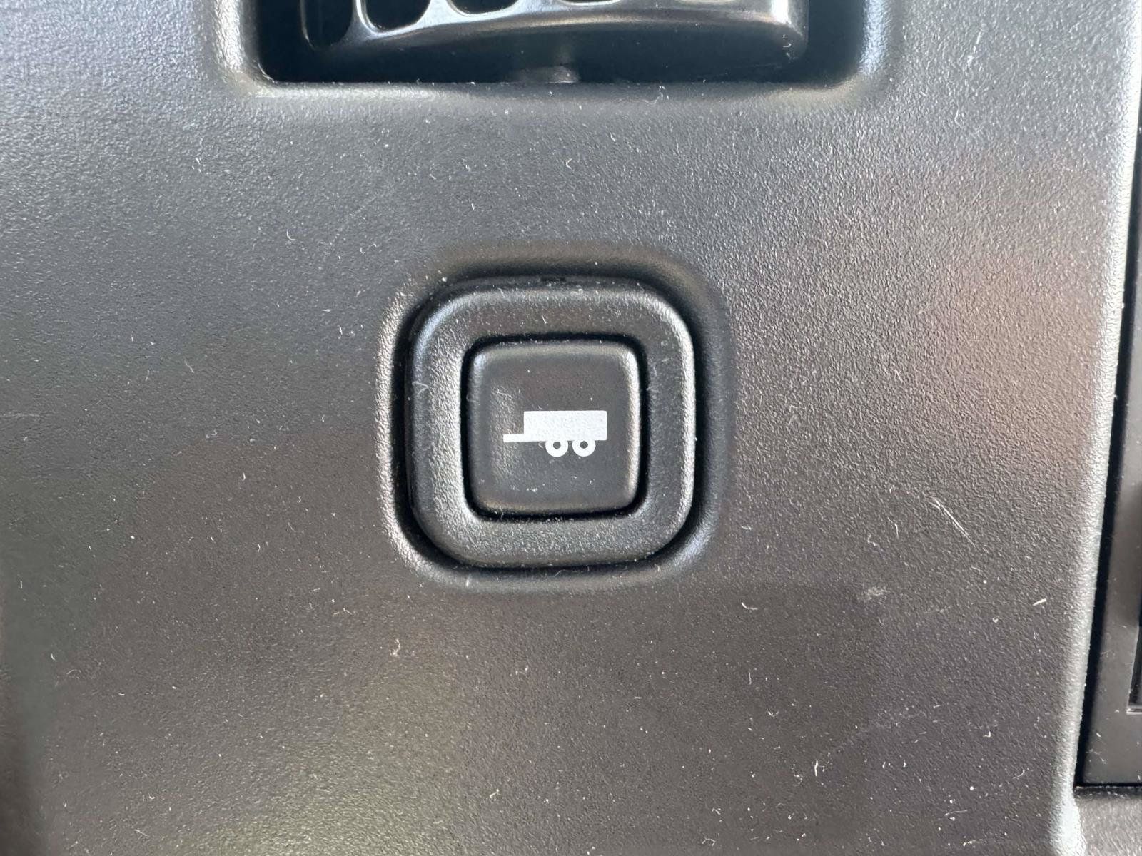 Used 2025 GMC Savana 2500 w/ Driver Convenience Package RWD image 25