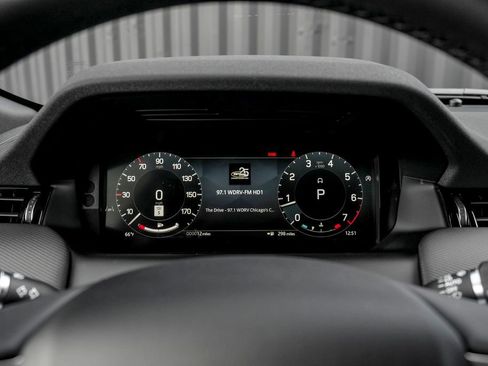 New 2026 Land Rover Discovery Sport Landmark AWD/4WD image 12