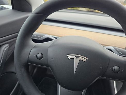 Used 2019 Tesla Model 3 Long Range image 24