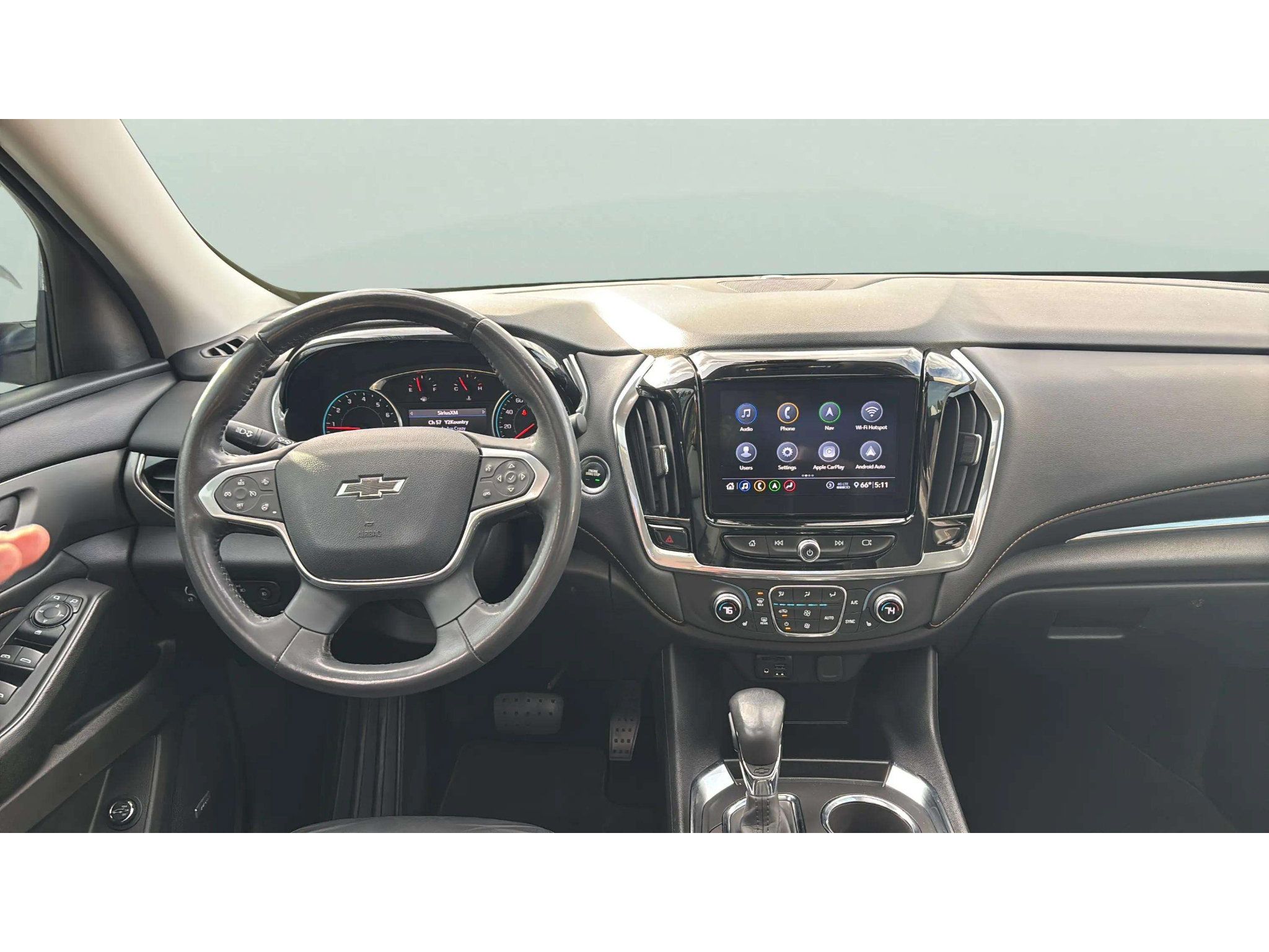 Used 2021 Chevrolet Traverse RS AWD/4WD image 17