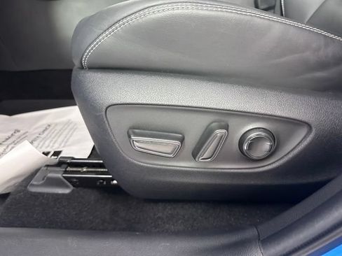Used 2021 Toyota RAV4 XLE Premium w/ Carpet Mat Package (TMS) FWD image 21