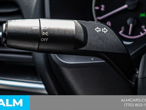 Used 2025 Nissan Rogue SV image 25