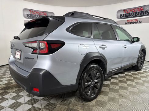 Used 2025 Subaru Outback Onyx Edition AWD/4WD image 4
