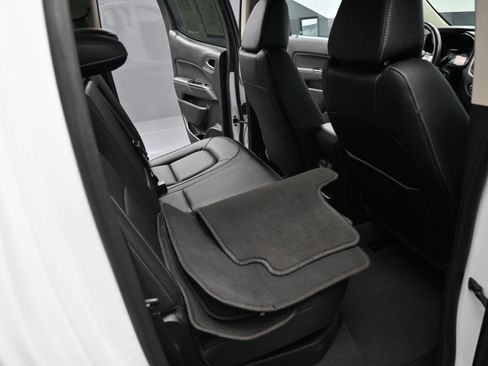 Certified 2022 GMC Canyon Elevation w/ Elevation Premium Package image 18