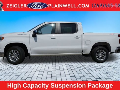 Used 2023 Chevrolet Silverado 1500 LT AWD/4WD image 2