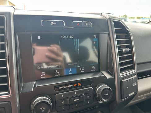 Used 2017 Ford F150 XLT w/ Equipment Group 302A Luxury AWD/4WD image 24