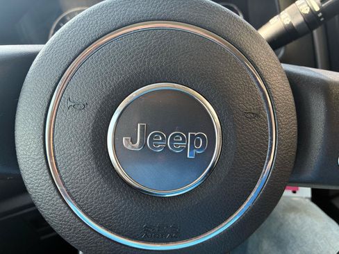 Used 2012 Jeep Liberty Sport w/ Popular Equipment Group AWD/4WD image 19