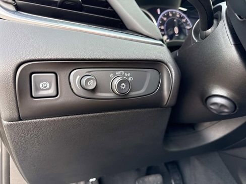 Used 2020 Buick Enclave Avenir w/ Avenir Technology Package image 32