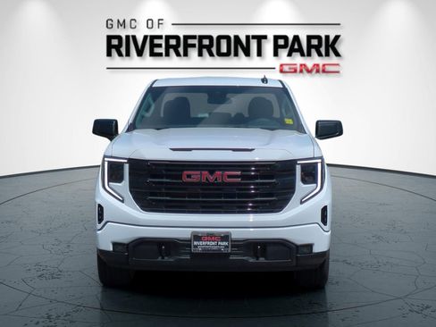 New 2026 GMC Sierra 1500 Elevation AWD/4WD image 8