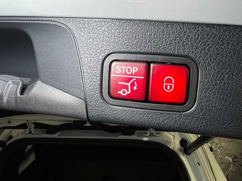 Certified 2025 Mercedes-Benz GLB 250 GLB 250 image 18