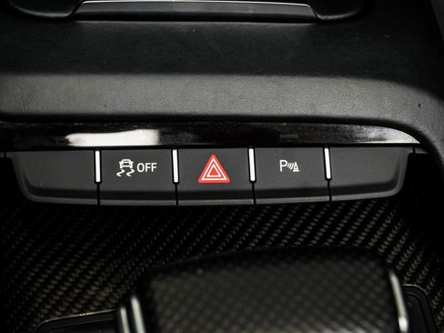 Used 2017 Audi R8 V10 w/ Carbon Exterior Package AWD/4WD image 33