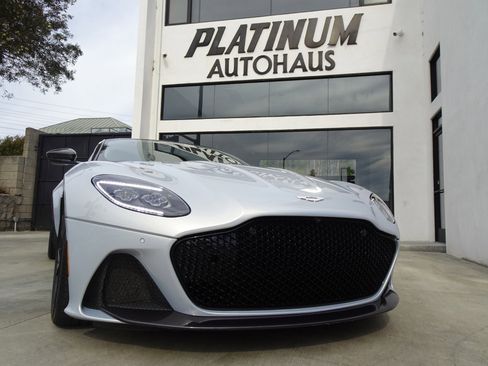 Used 2019 Aston Martin DBS Superleggera image 19