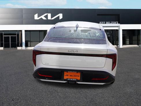 New 2026 Kia K4 FWD image 4
