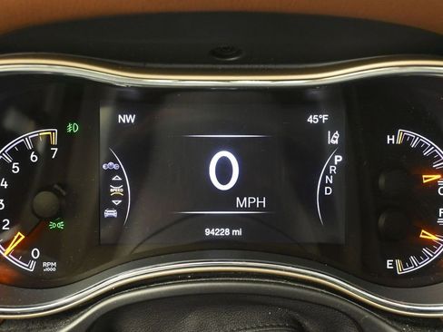 Used 2017 Jeep Grand Cherokee Summit w/ Trailer Tow Group IV image 18