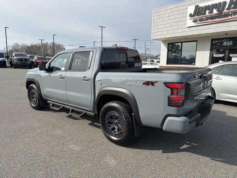Used 2025 Nissan Frontier PRO-4X w/ Pro Premium Package image 6