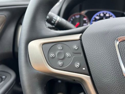 Used 2024 GMC Terrain Denali w/ Denali Premium Package AWD/4WD image 15