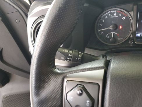 Used 2021 Toyota Tacoma TRD Sport AWD/4WD image 24